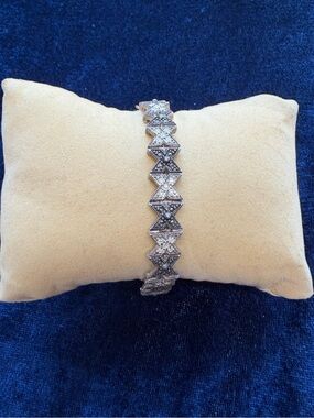 Vintage 925 Sterling Silver Zig Zag Encrusted Bracelet
